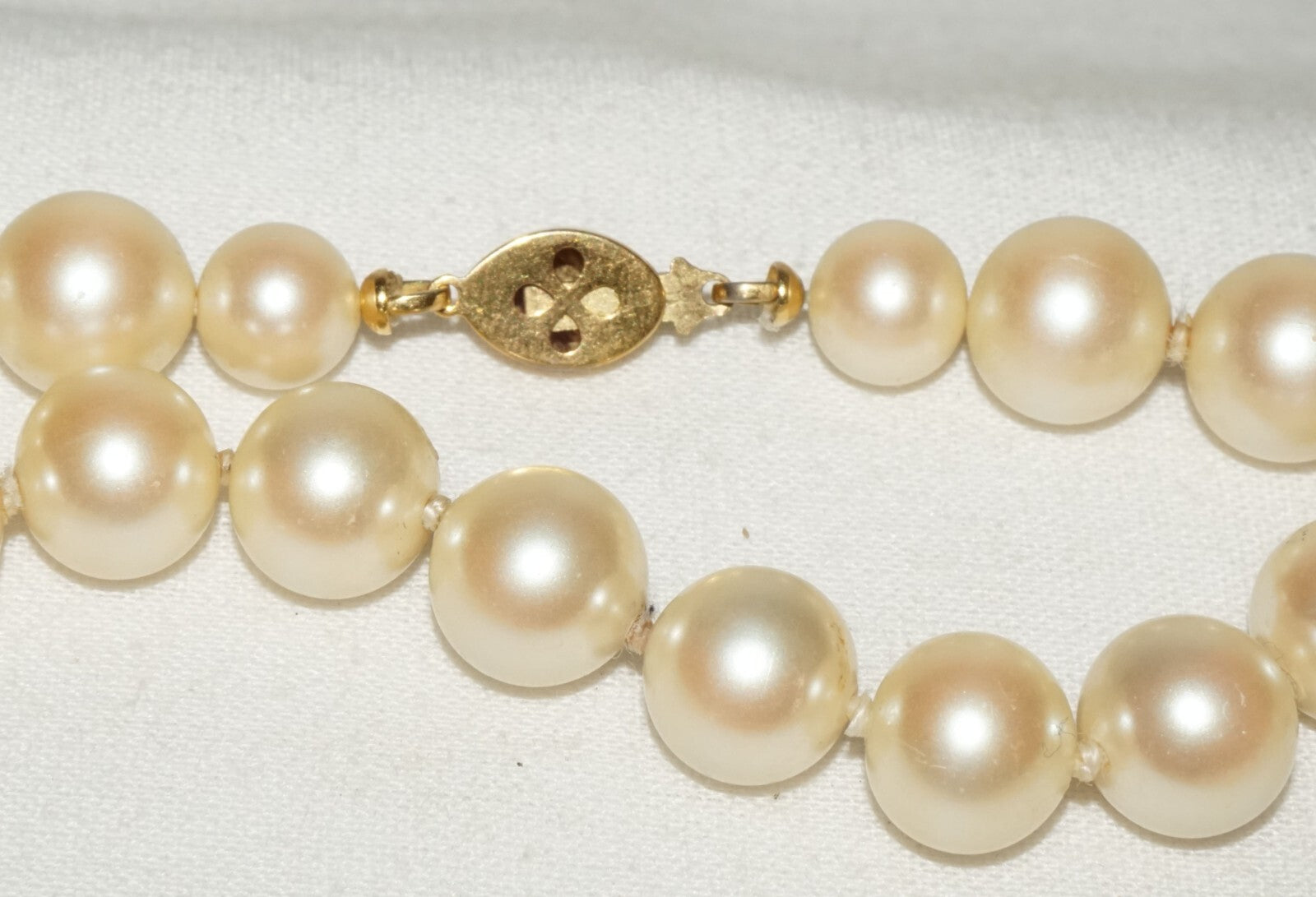 Vintage Faux Pearl Necklace 30" w. Gold Plated Clasp  (KoS) L15