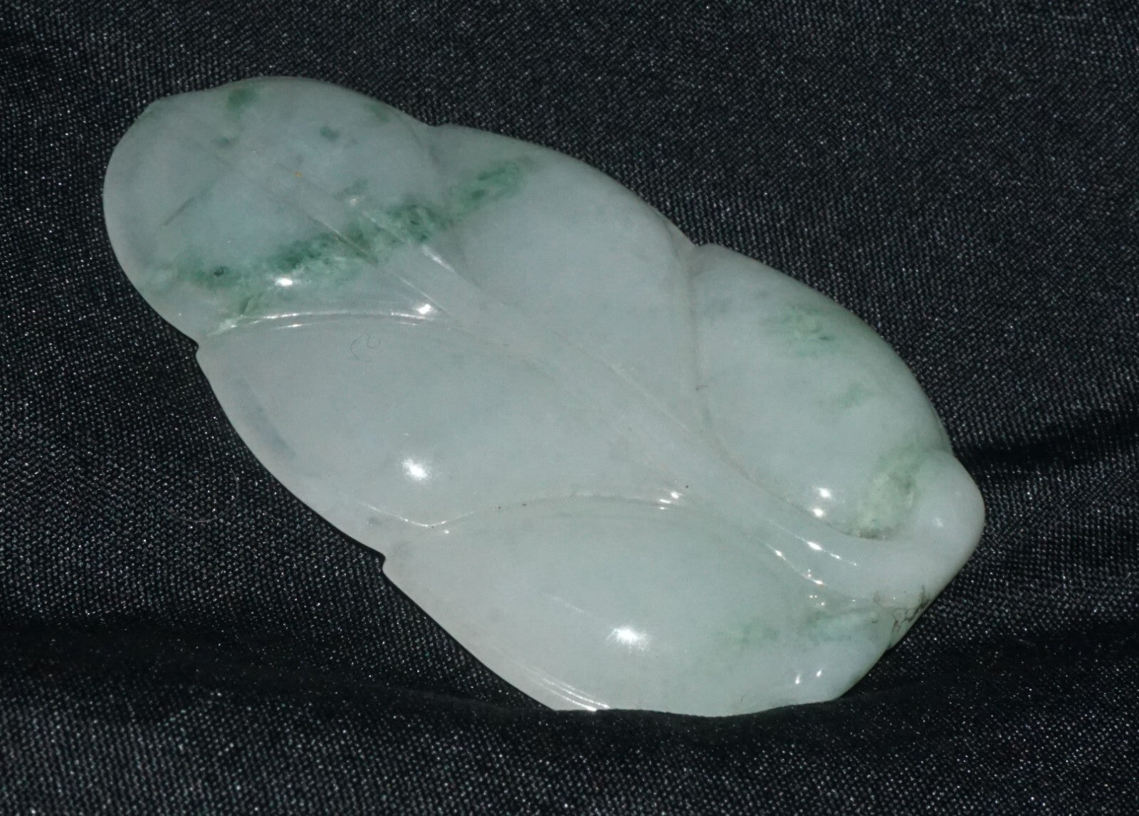 Modern Chinese White & Green Jadeite Jade Leaf Motif Carved Pendant  (---)