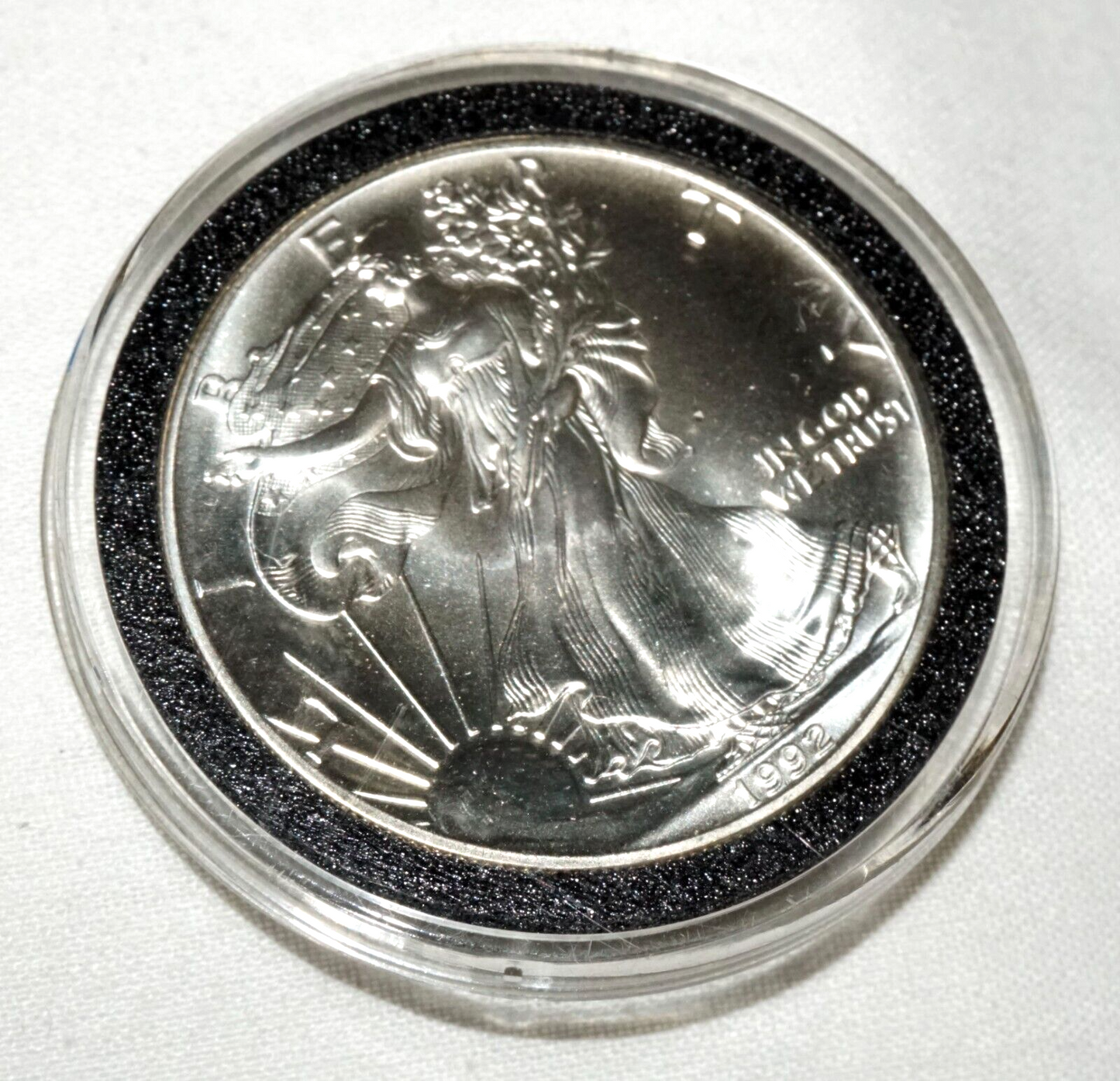 1992 US Liberty Eagle 1oz. Silver Coin in Case - Uncirculated  (ShI)