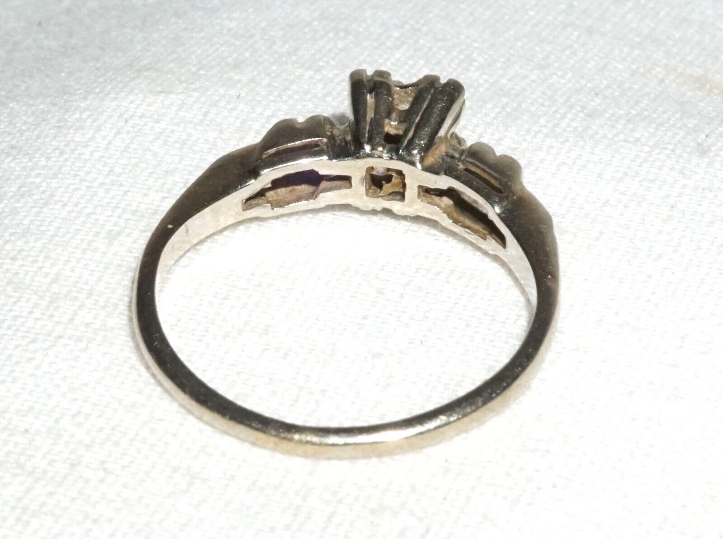 Vintage  14k White Gold Engagement Ring Sz.5.25 w. 1x Diamond Accent (BrM)L3