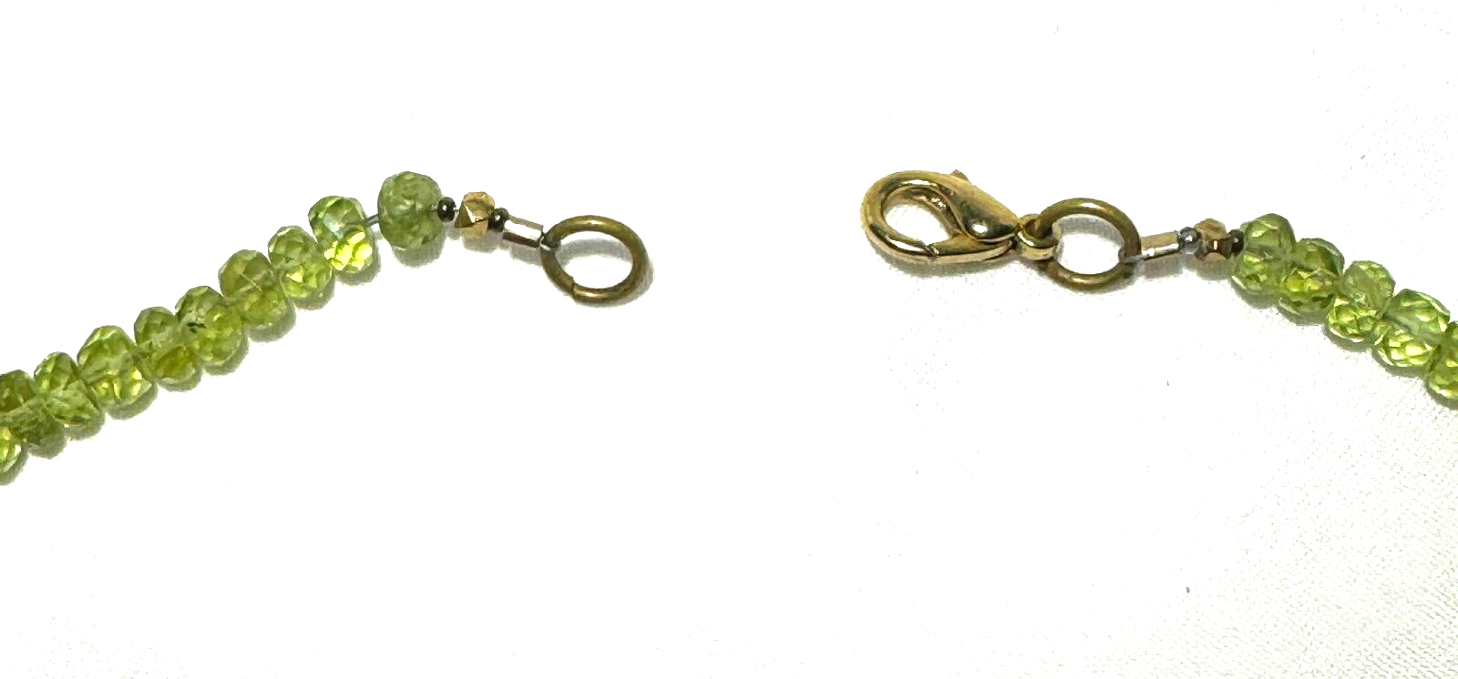 Vintage Faceted  Green Peridot and Gold Tone Bead Necklace 15.5" (KiL)13