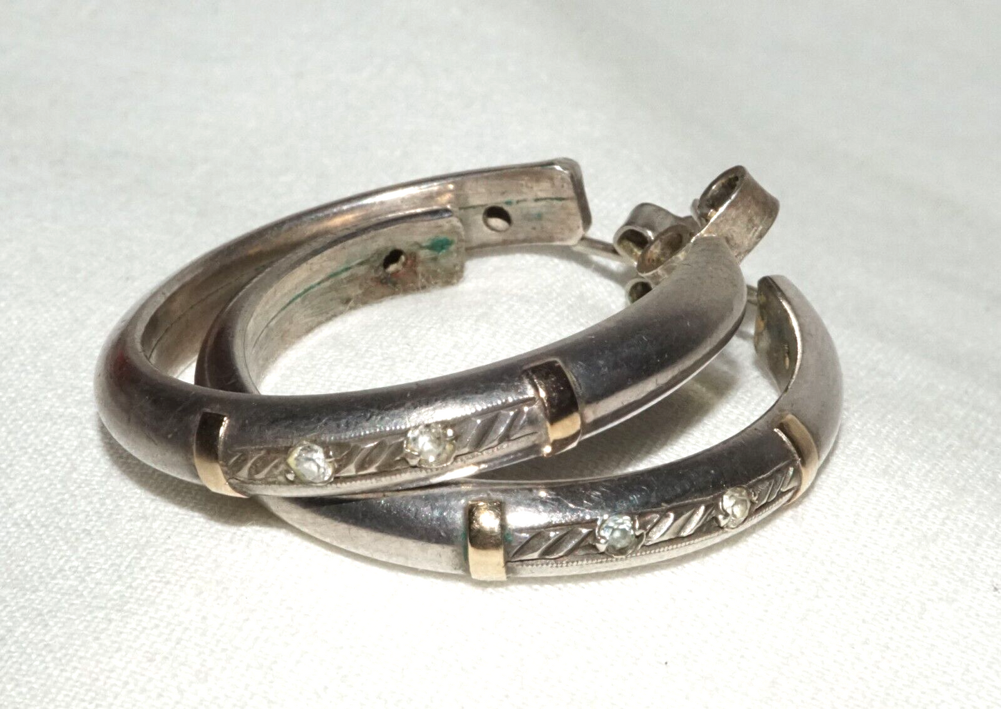 Pair Vintage US Silver Hoop Earrings w. Cubic Zirconia Accents (KiL)