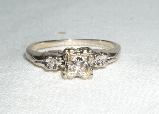 Vintage  14k White Gold Engagement Ring Sz.5.25 w. 1x Diamond Accent (BrM)L3