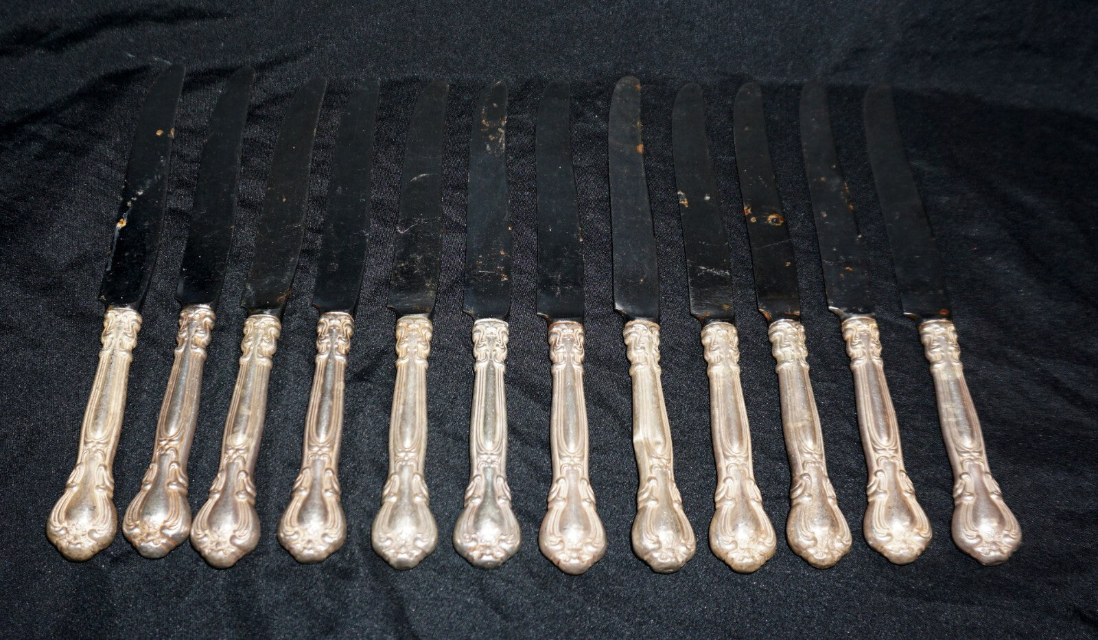 12Pc American Sterling Silver Luncheon Knives 8 3/4"-Gorham Chantilly 1895 (ChB)