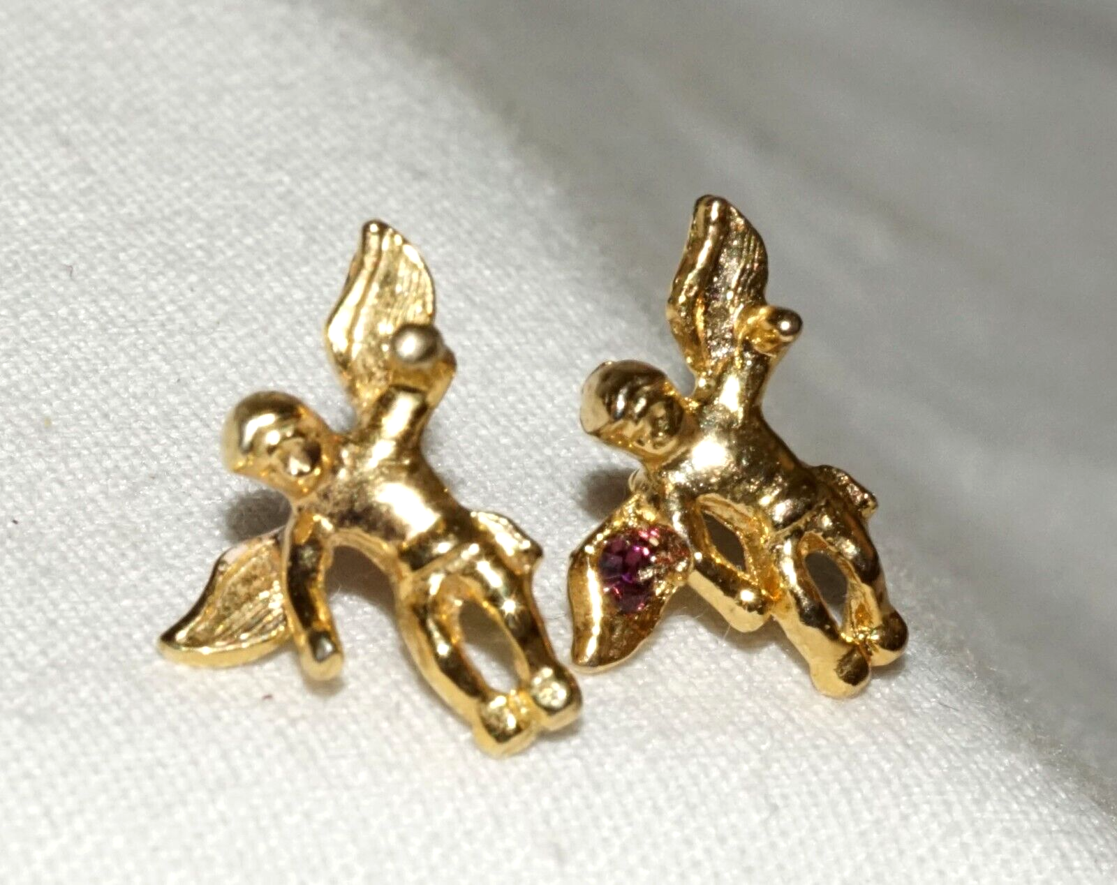 2Pc US 10k Yellow Gold Cupid Angel Mini Pins   (KoS) L23