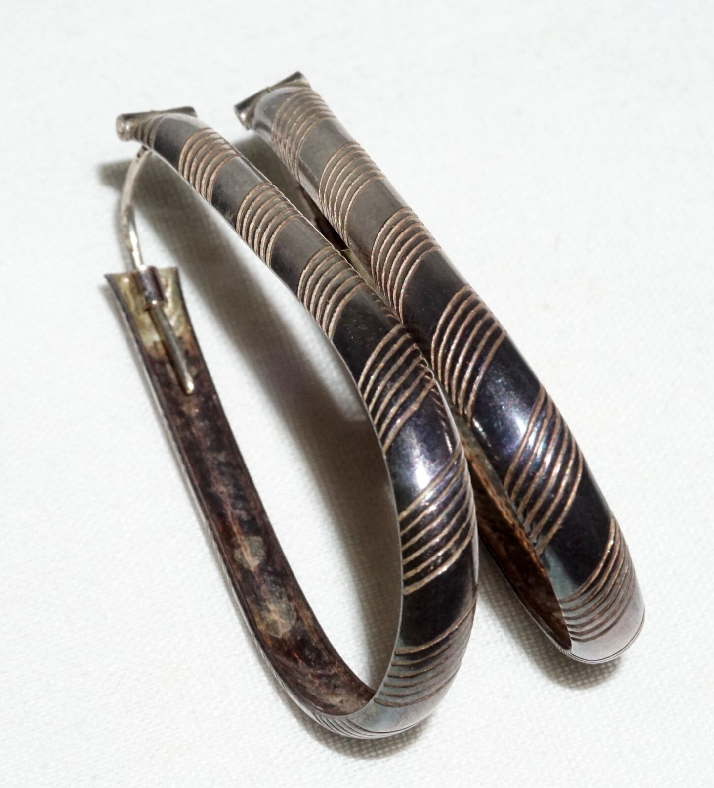 Pair Vintage Italy Modernist Sterling Silver Elongated Oval Hoop Earrings  (JoD)