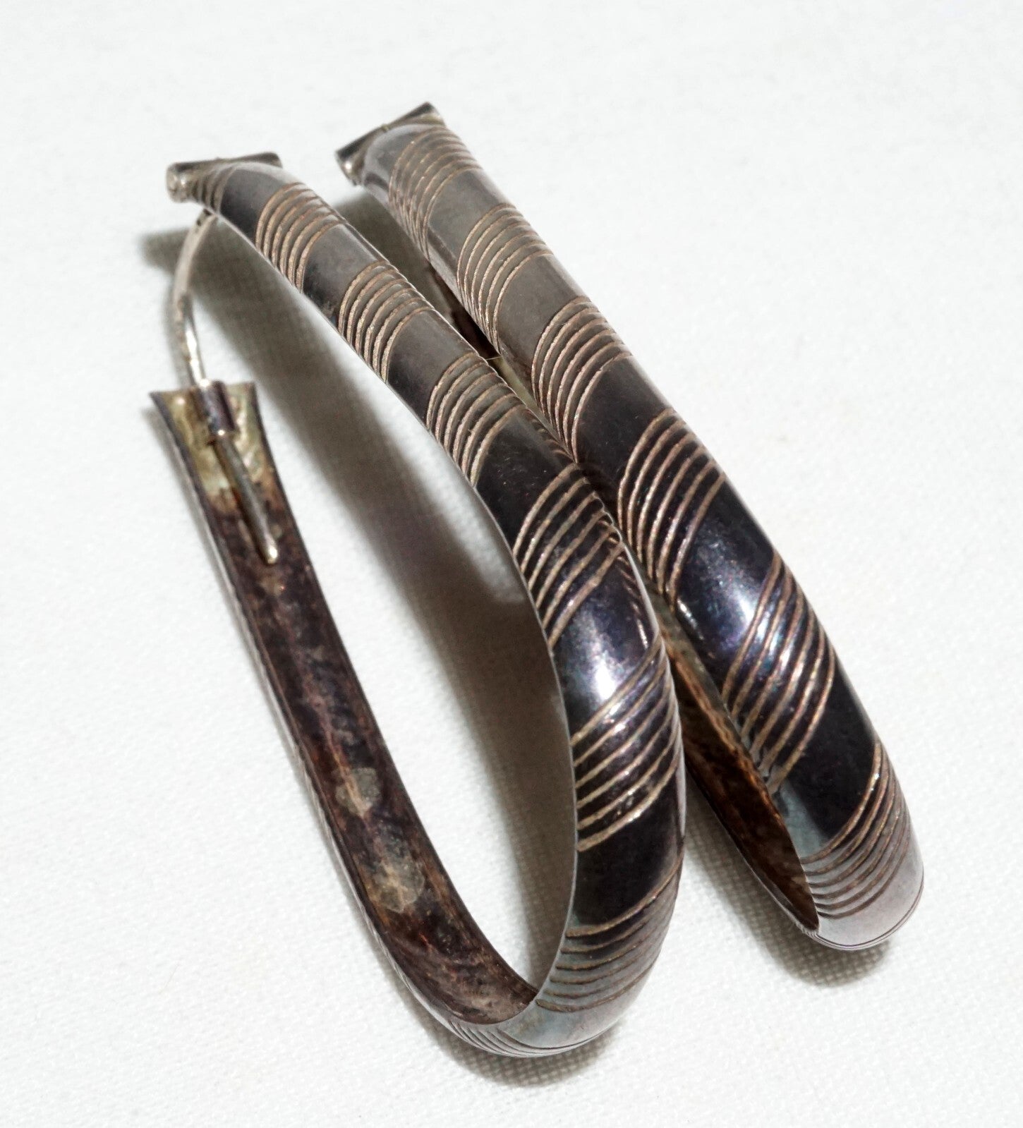 Pair Vintage Italy Modernist Sterling Silver Elongated Oval Hoop Earrings  (JoD)