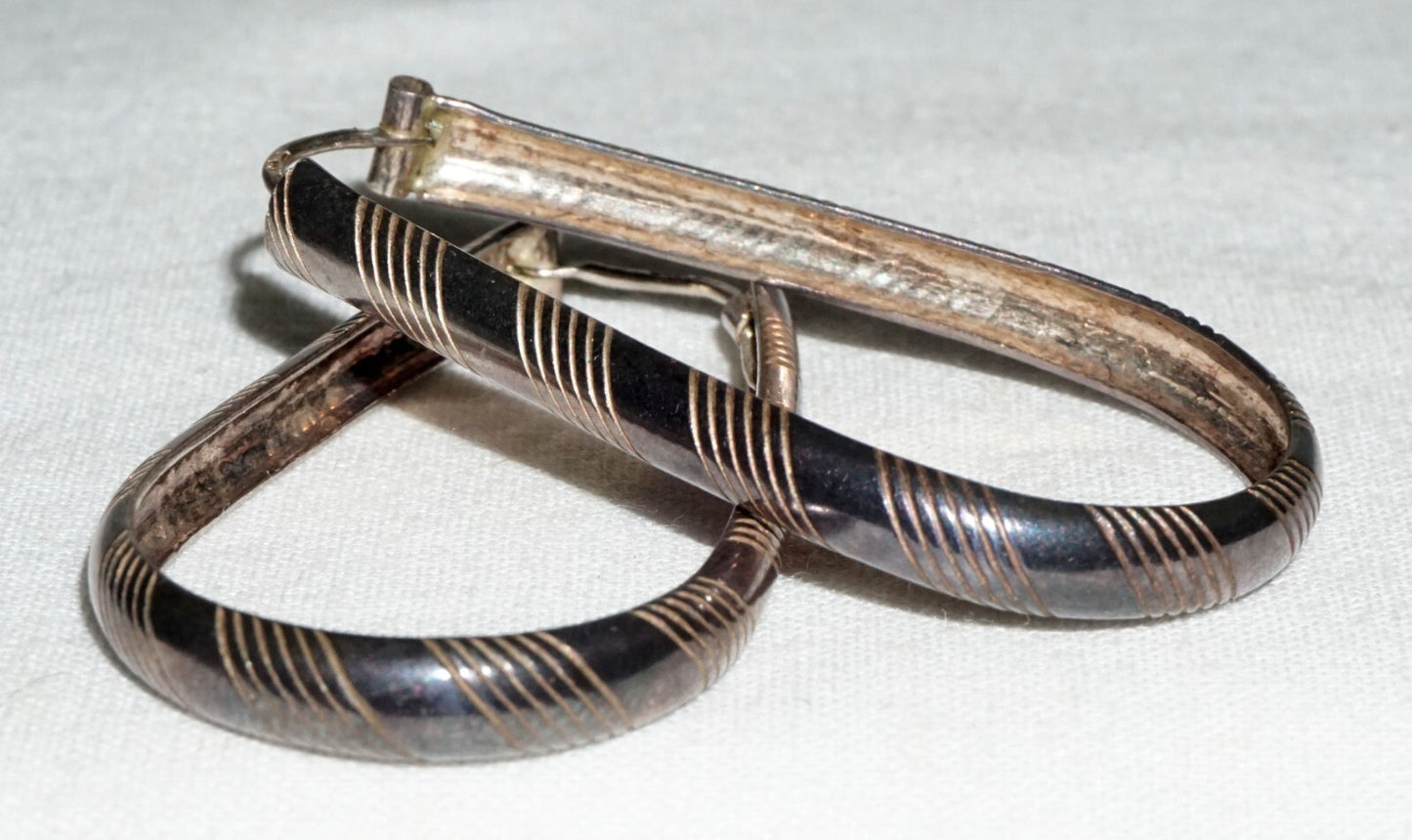 Pair Vintage Italy Modernist Sterling Silver Elongated Oval Hoop Earrings  (JoD)