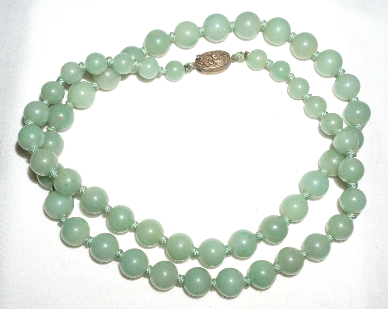 Vintage Chinese Celadon Green Jadeite Jade Bead Necklace w. Silver Clasp  (---)