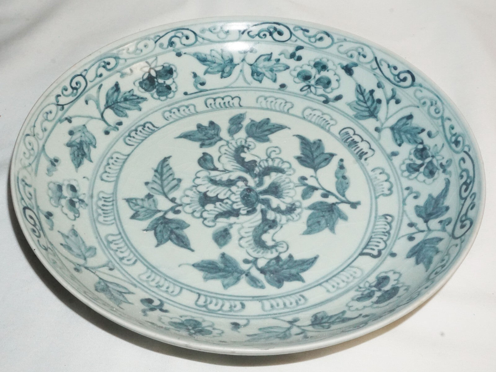 16C Chinese Anamese Blue & White Floral Motif Large Plates or Chargers (JSt)20.5