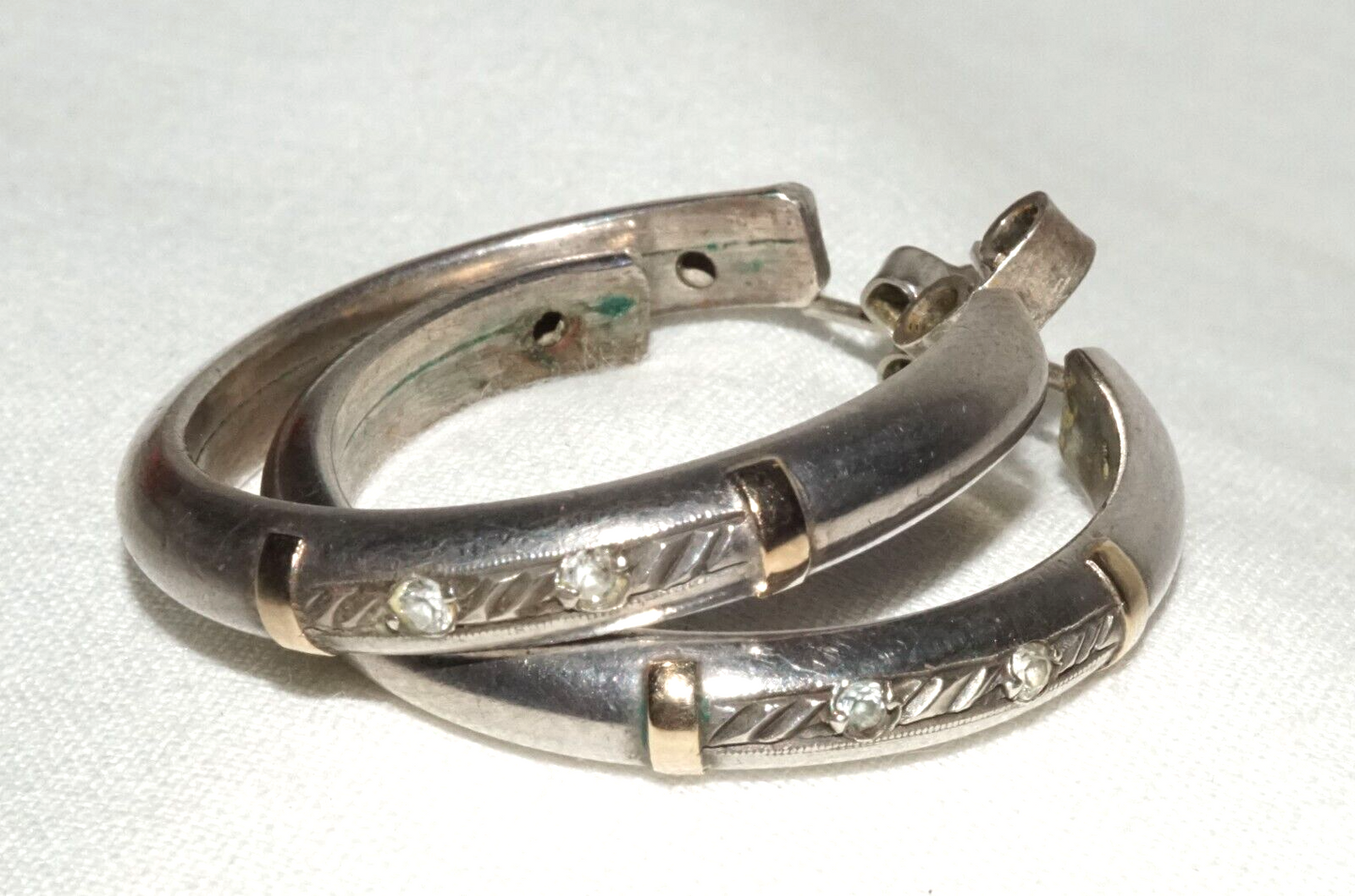 Pair Vintage US Silver Hoop Earrings w. Cubic Zirconia Accents (KiL)
