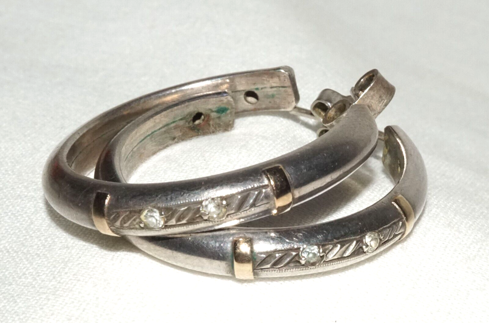 Pair Vintage US Silver Hoop Earrings w. Cubic Zirconia Accents (KiL)