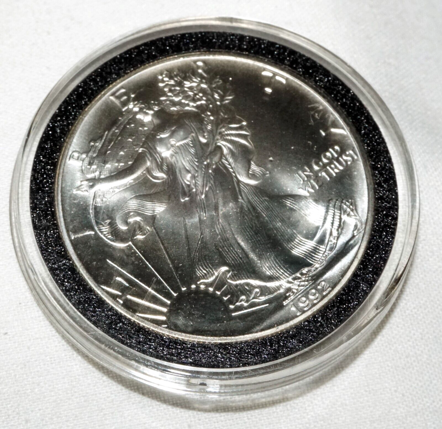 1992 US Liberty Eagle 1oz. Silver Coin in Case - Uncirculated  (ShI)
