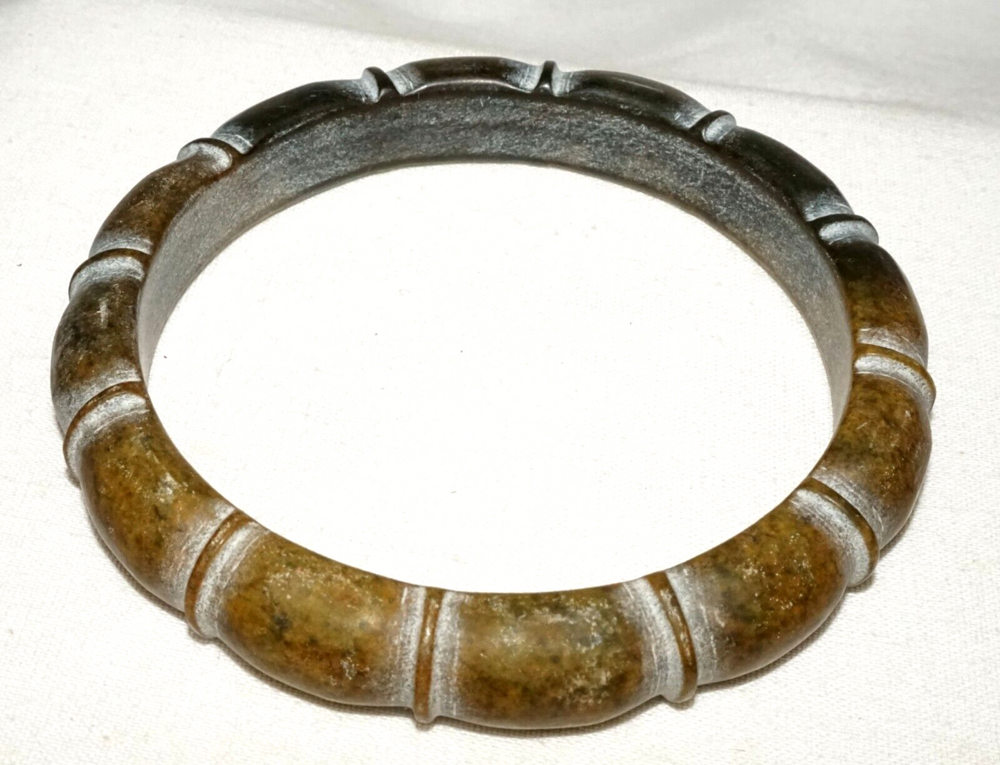 Vintage Chinese Steatite Carved Bangle Bracelet (InS)#L3