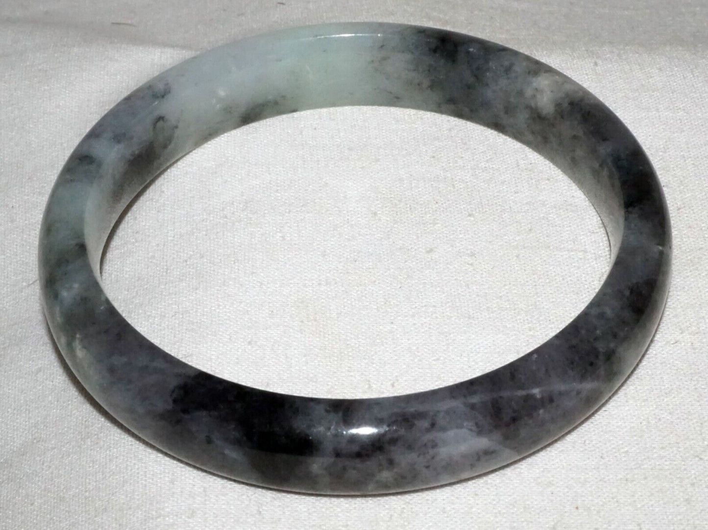 Vintage Chinese Mottled Grey & Green Jadeite Jade Bangle Bracelet (LeS)L25