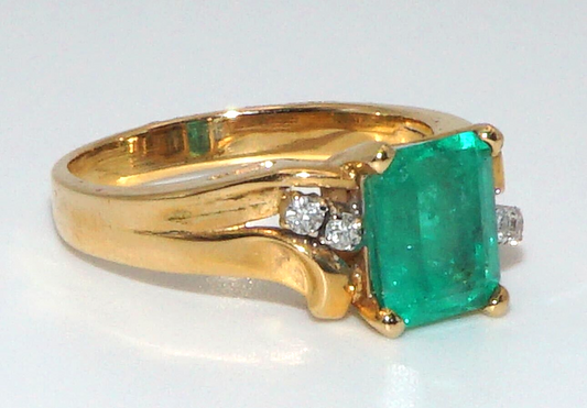 Vintage 18k Yellow Gold Prong Set Emerald & Diamond Ring Sz. 7.25 (ArS)