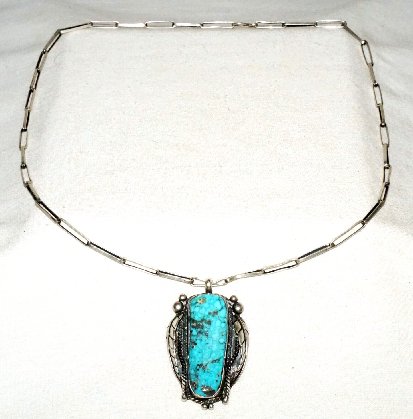 Vintage S.W. US Sterling Silver Necklace & Pendant set w. Turquoise Accent (BeM)