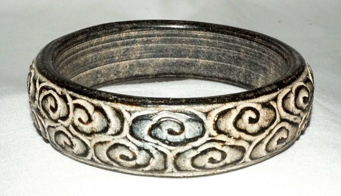 Vtg Chinese Steatite Relief Stylized Cloud Motif Carved Bangle Bracelet (LeS)B50