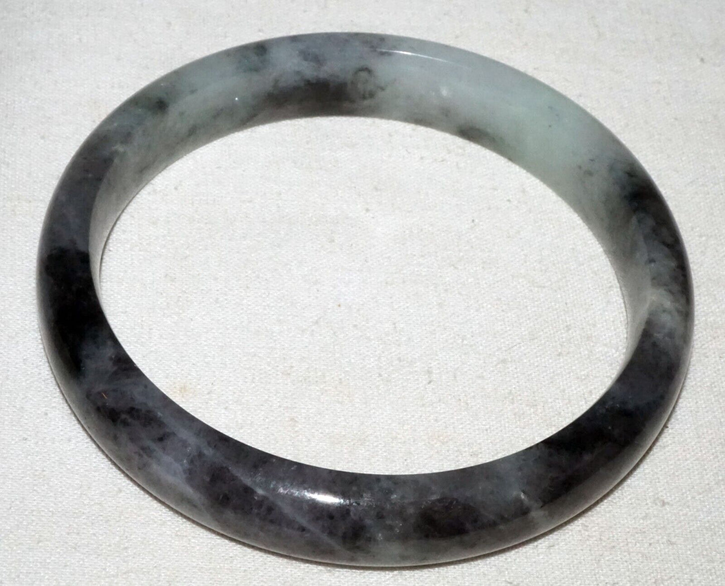 Vintage Chinese Mottled Grey & Green Jadeite Jade Bangle Bracelet (LeS)L25