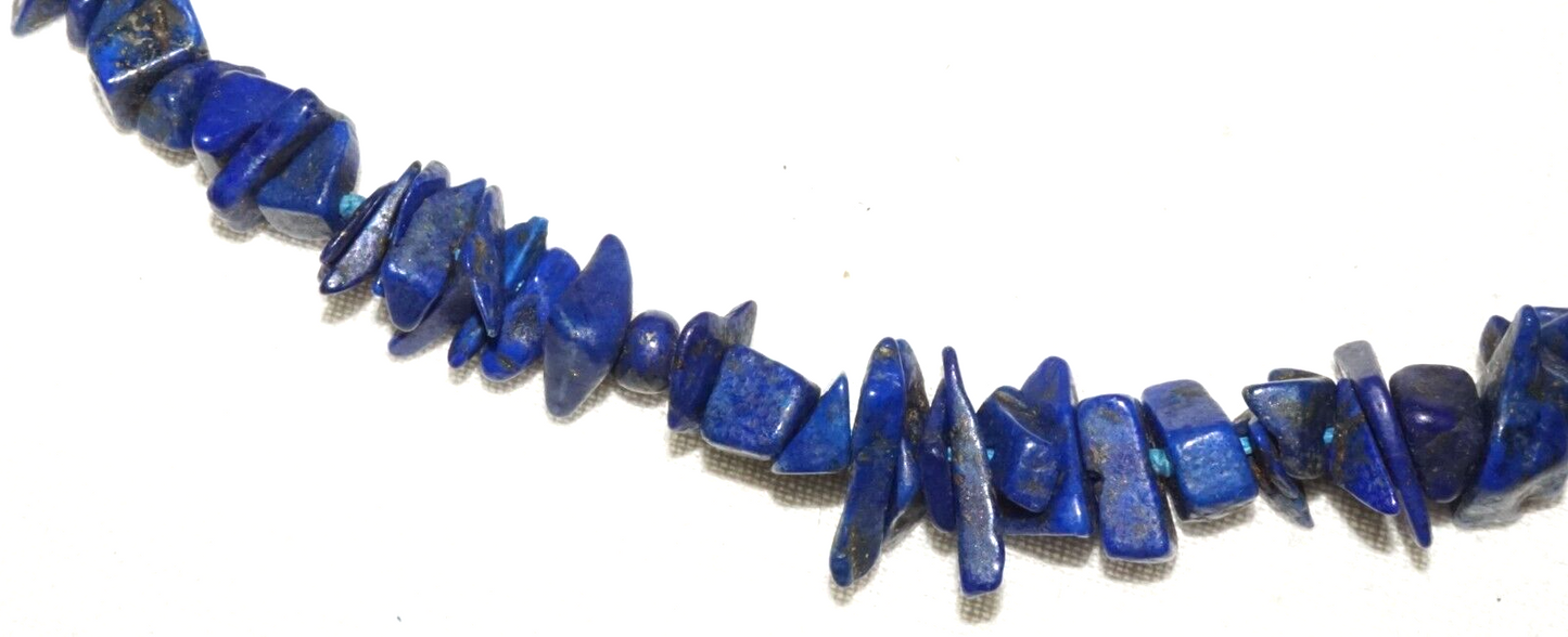 Vintage Lapis Lazuli Chip Bead Choker Necklace w. base Metal Clasp (GoB) #21