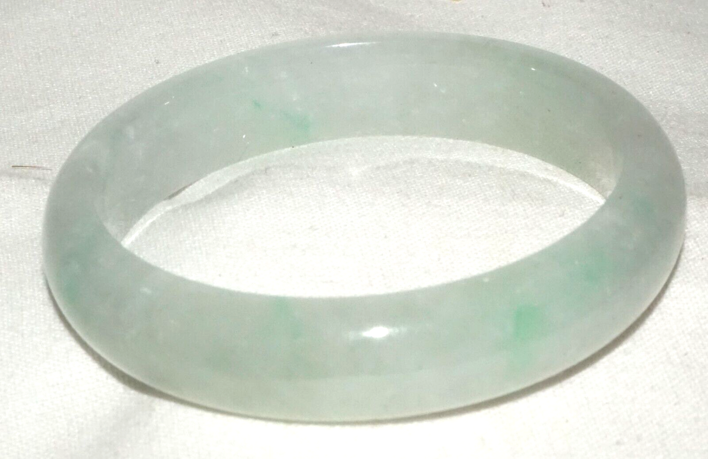 Vintage Chinese Semi Translucent Pale Green Baby Jadeite Jade Bracelet (LeS)L25