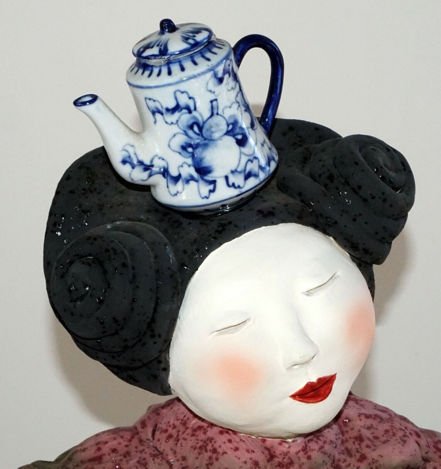 2000 Hawaii Pottery Sculpture Chinese Tang Waitress by Vicky Chock (B.1943)(CWo)