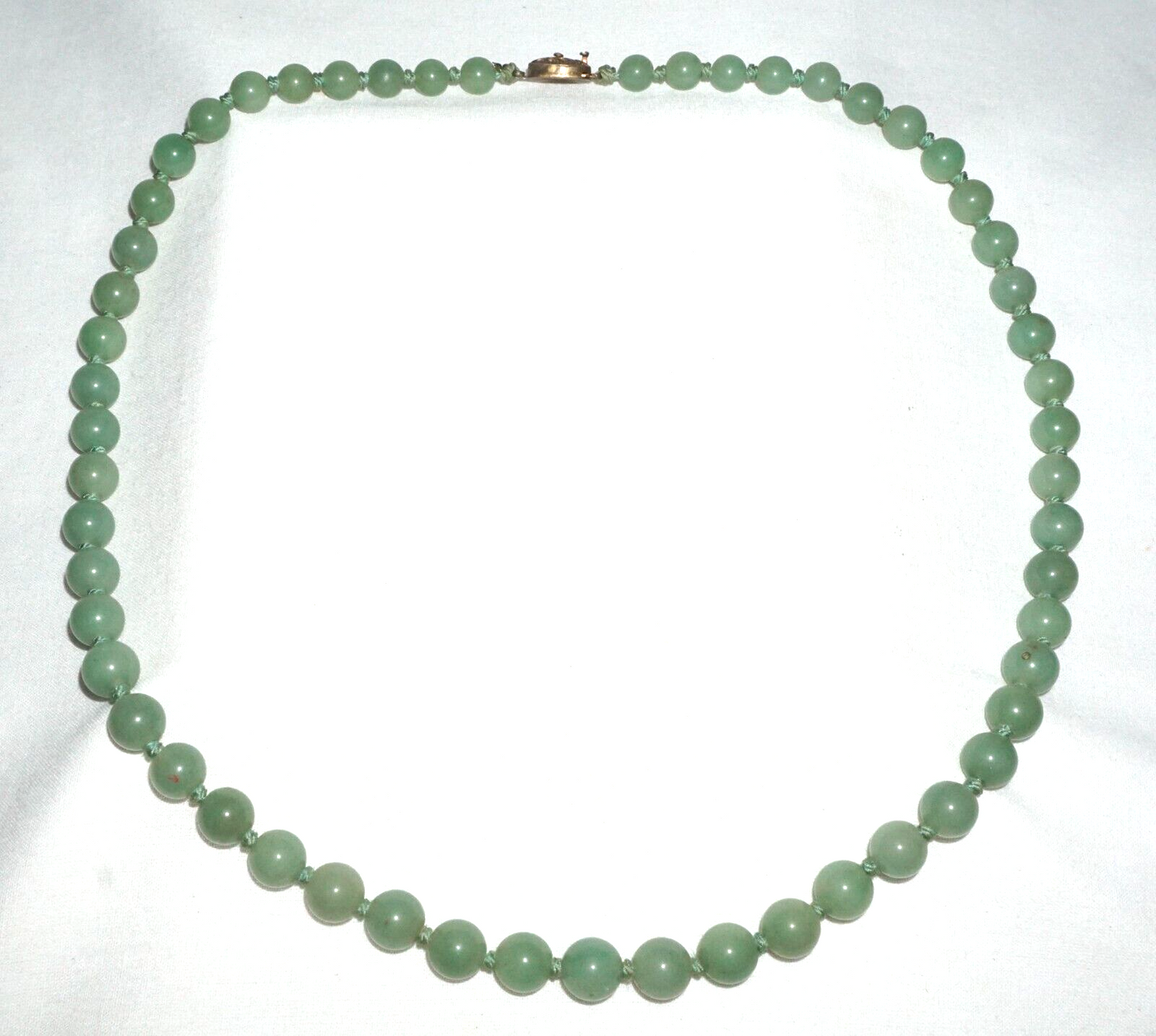 Vintage Chinese Celadon Green Jadeite Jade Bead Necklace w. Silver Clasp (---)