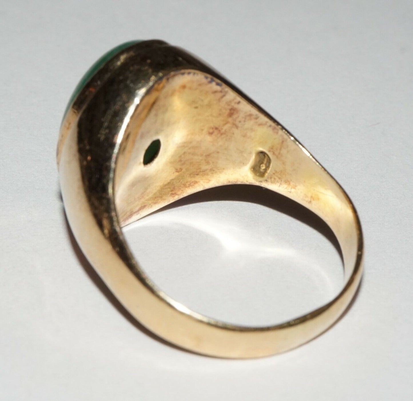 Vintage Chinese Yellow Gold Ring Sz.9 w. Attractive Green Jadeite Jade (TaL)