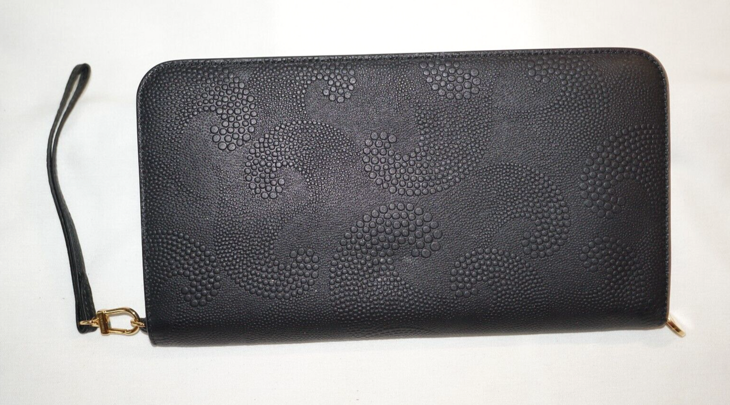 Tiffany & Co. Black Wave Embossed Continental Leather Zip Wallet (InS)52