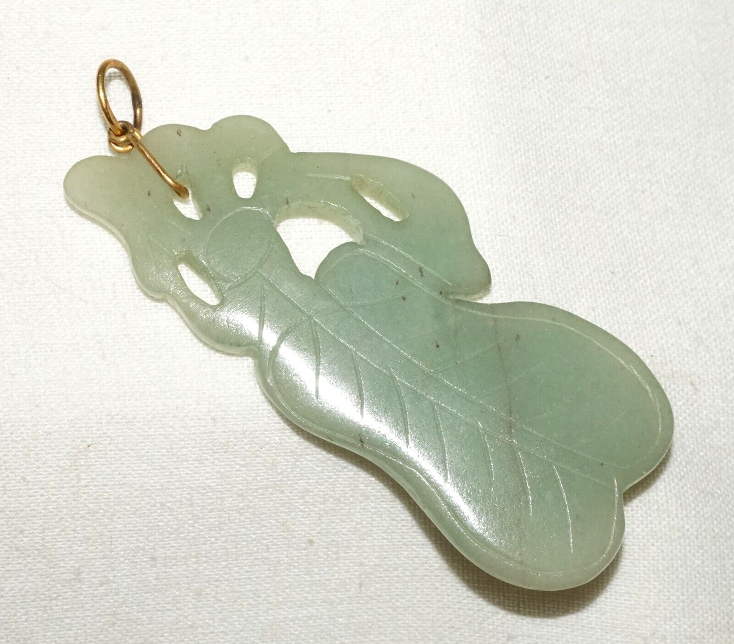 Vintage Chinese Green Jade Leaf Motif Pendant w. 14k Y. Gold Bail (LeS)L21