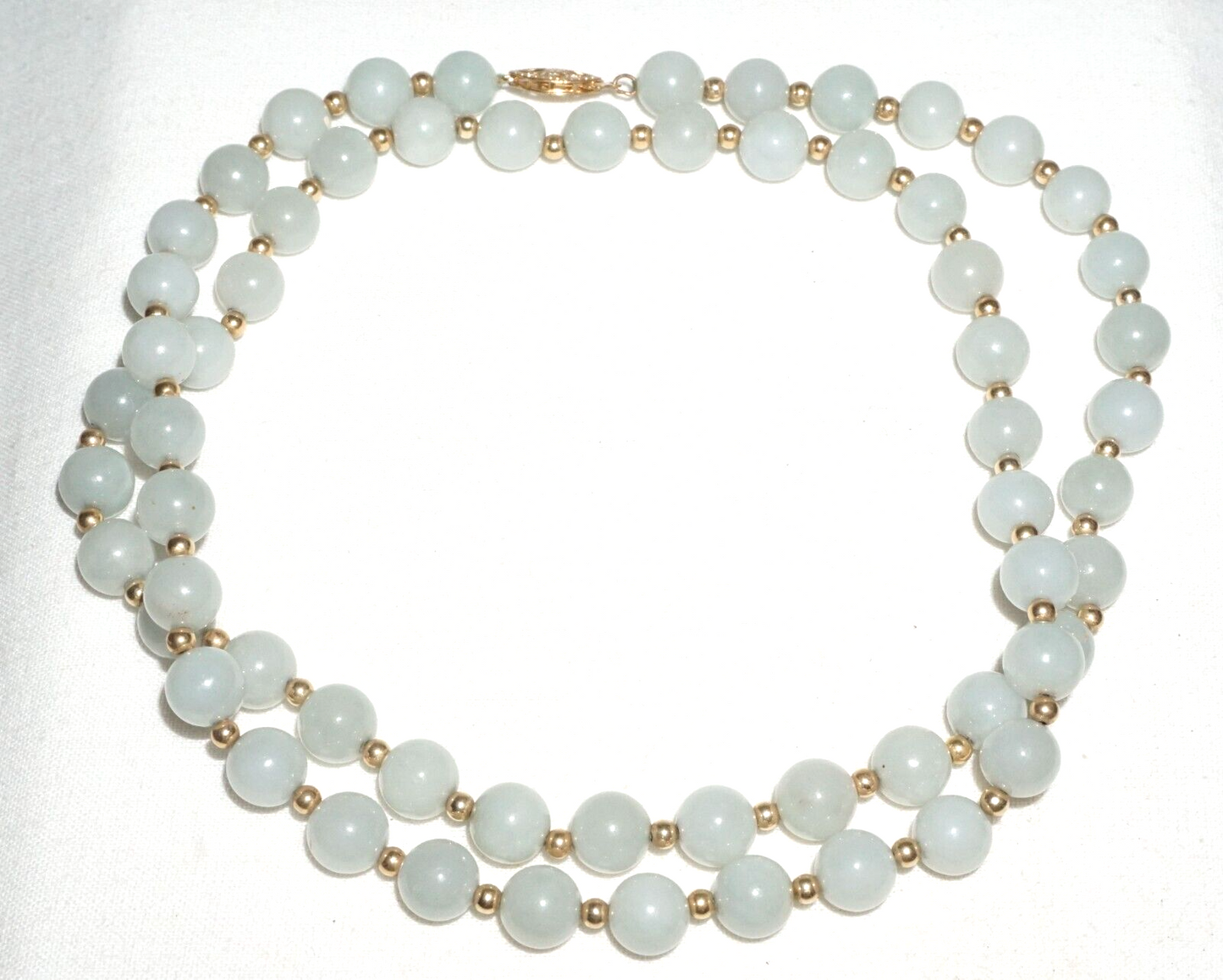 Vintage Chinese Jadeite Jade & Gold Spacer Bead Necklace w. 14k Clasp (---)