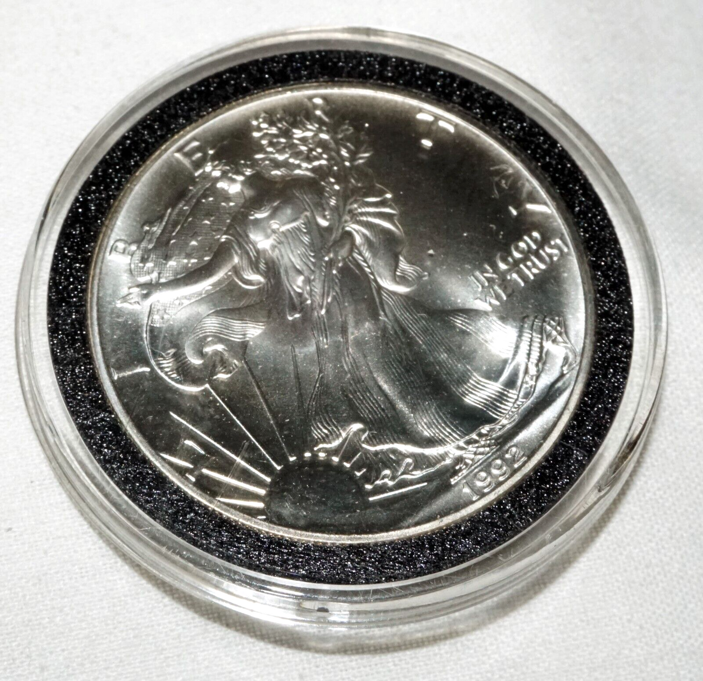 1992 US Liberty Eagle 1oz. Silver Coin in Case - Uncirculated (ShI)