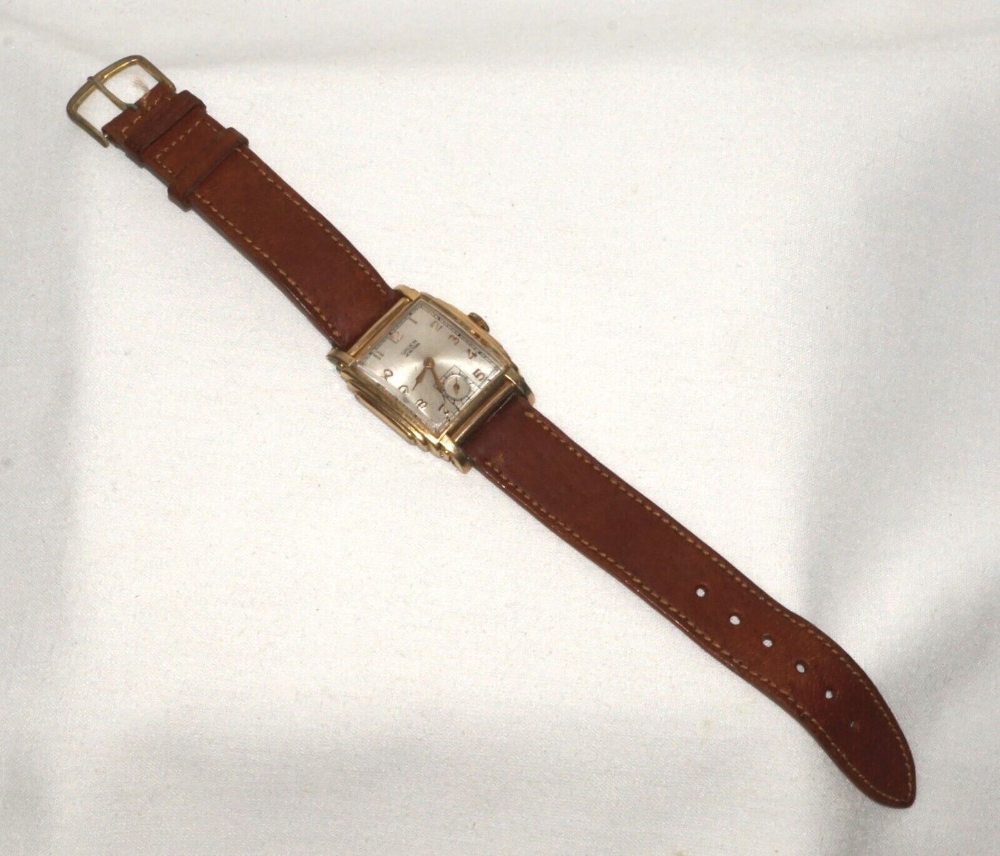 1940's Gruen Veri-Thin Deco Style Wrist Watch (InS)