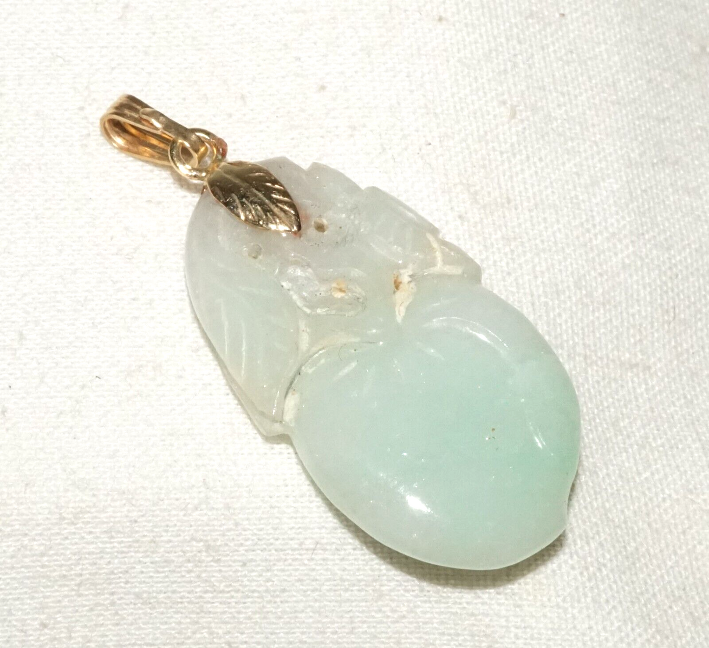 Vintage Chinese White & Apple Green Jadeite Jade Peach Motif Pendant (InS)L6