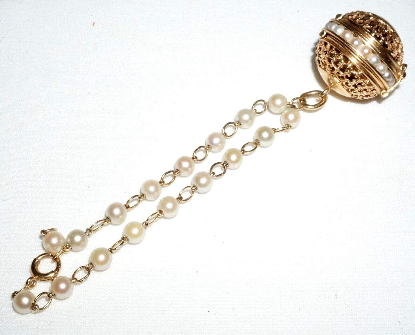 Vintage 14k Yellow Gold Pearl Bracelet w. Pierced Ball Photo Pendant (GeB)#10