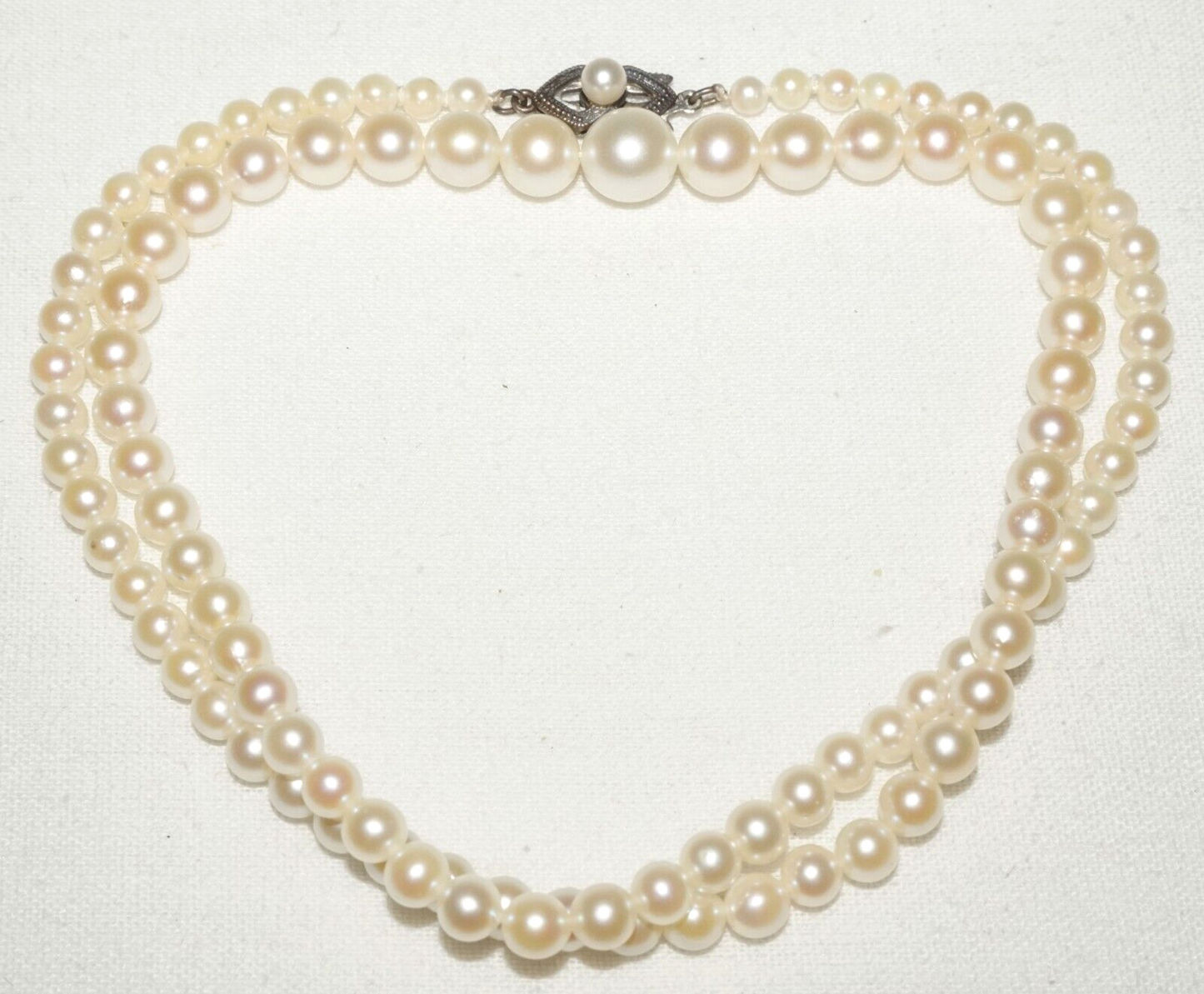 Vintage Graduated Pearl Necklace 18" w. Unmarked Silver & Pearl Clasp (KoS) L15