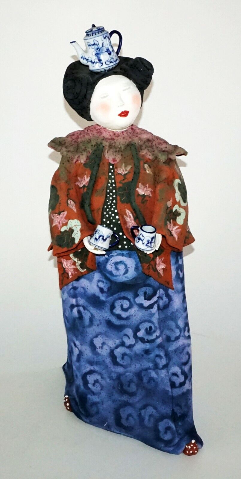 2000 Hawaii Pottery Sculpture Chinese Tang Waitress by Vicky Chock (B.1943)(CWo)