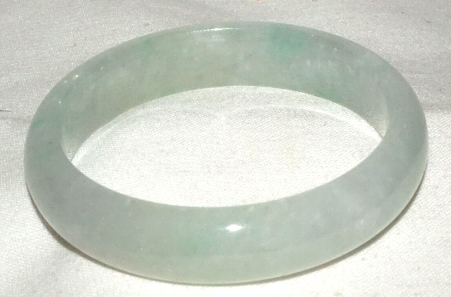 Vintage Chinese Semi Translucent Pale Green Baby Jadeite Jade Bracelet (LeS)L25