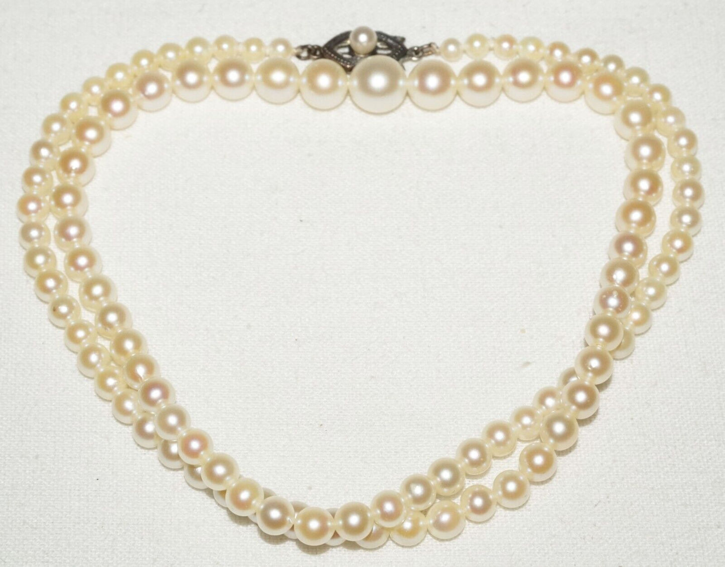 Vintage Graduated Pearl Necklace 18" w. Unmarked Silver & Pearl Clasp (KoS) L15