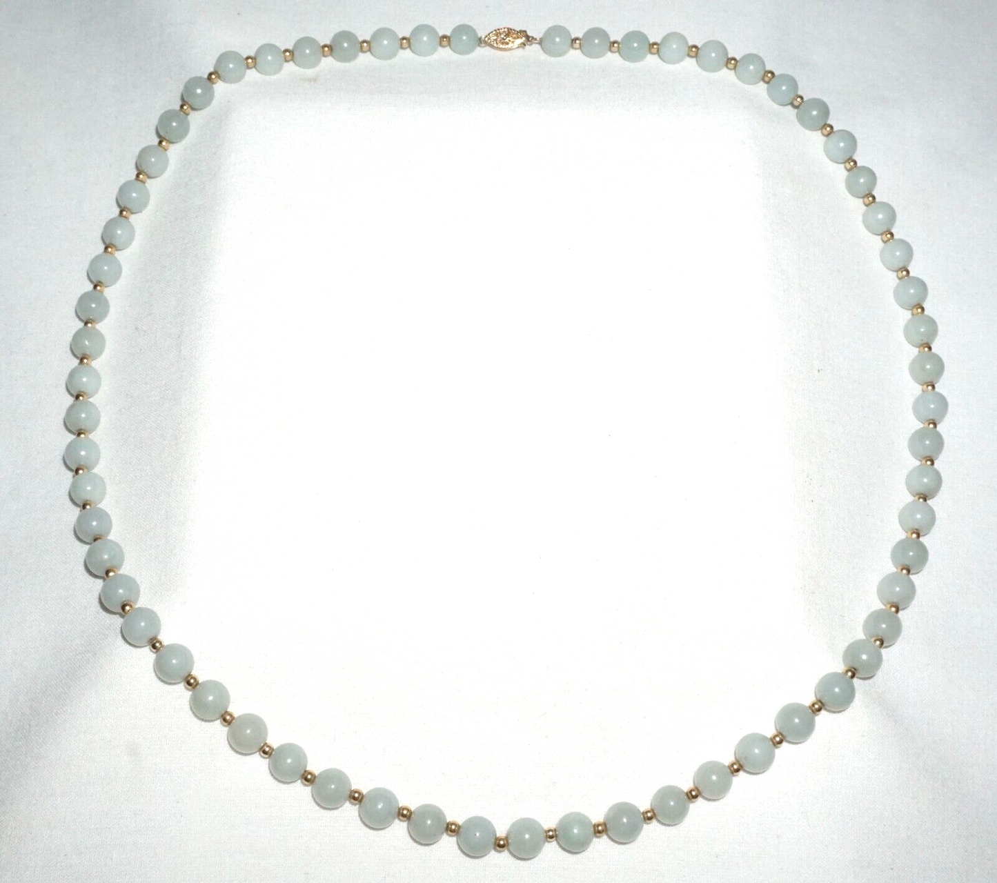 Vintage Chinese Jadeite Jade & Gold Spacer Bead Necklace w. 14k Clasp (---)