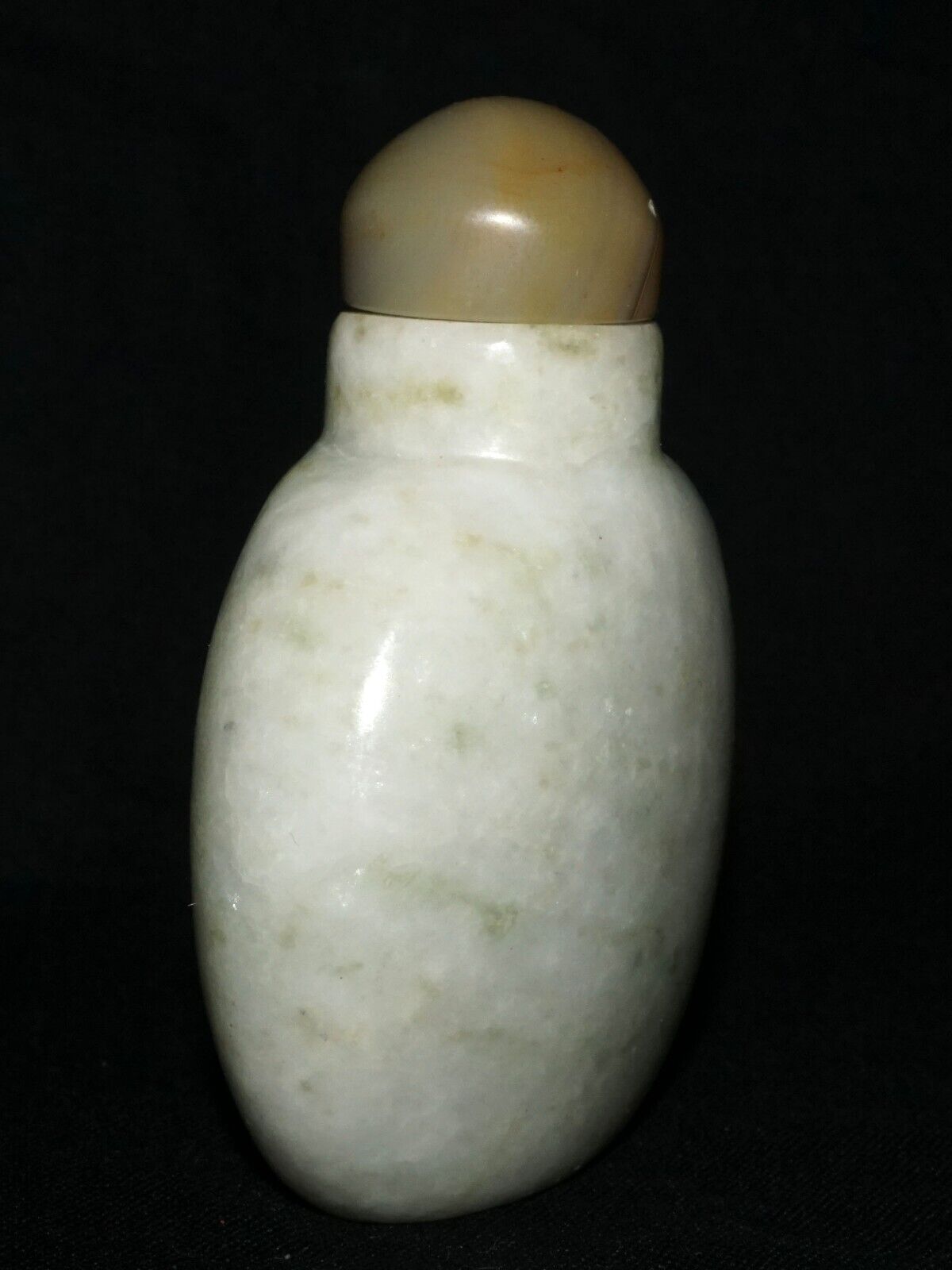 Vintage Chinese White & Green Jadeite Jade Snuff Bottle w. Agate Stop (LeS) G11