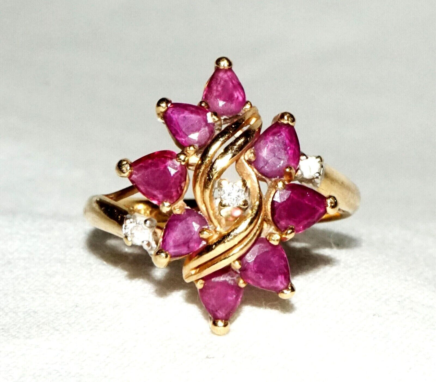 Vintage 14k Yellow Gold Ring Sz.7.25 w. 8x Rubies & 3x Diamonds (WoJ)