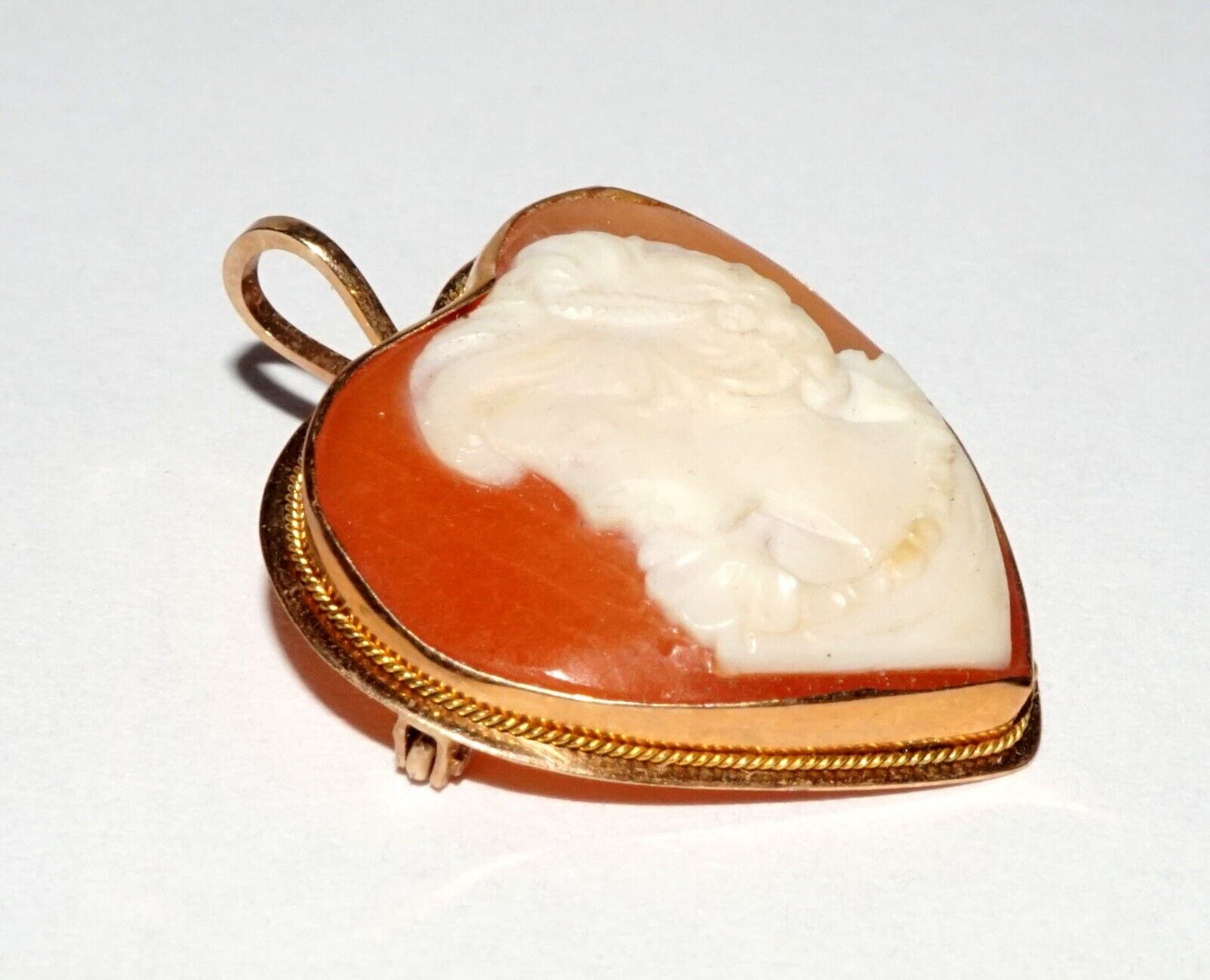 Vintage Italy 14k Yellow Gold Heart Pendant Shell Cameo Beautiful Woman (LeL)