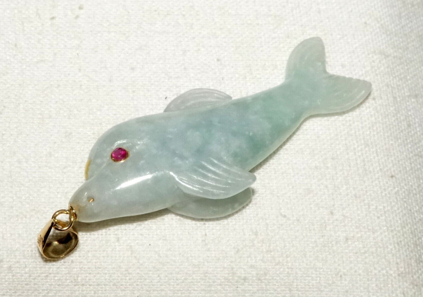 Vintage Chinese 14k Yellow Gold Jadeite Jade Dolphin Pendant w. Ruby Eyes (KiL)