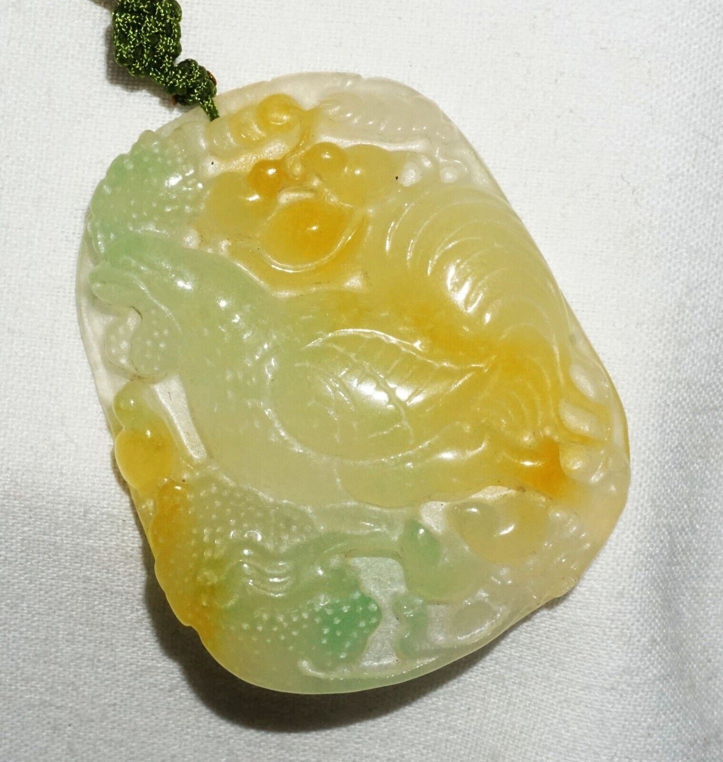 Vintage Chinese Semi Translucent Jadeite Jade Pendant w. Chicken & Chicks (---)