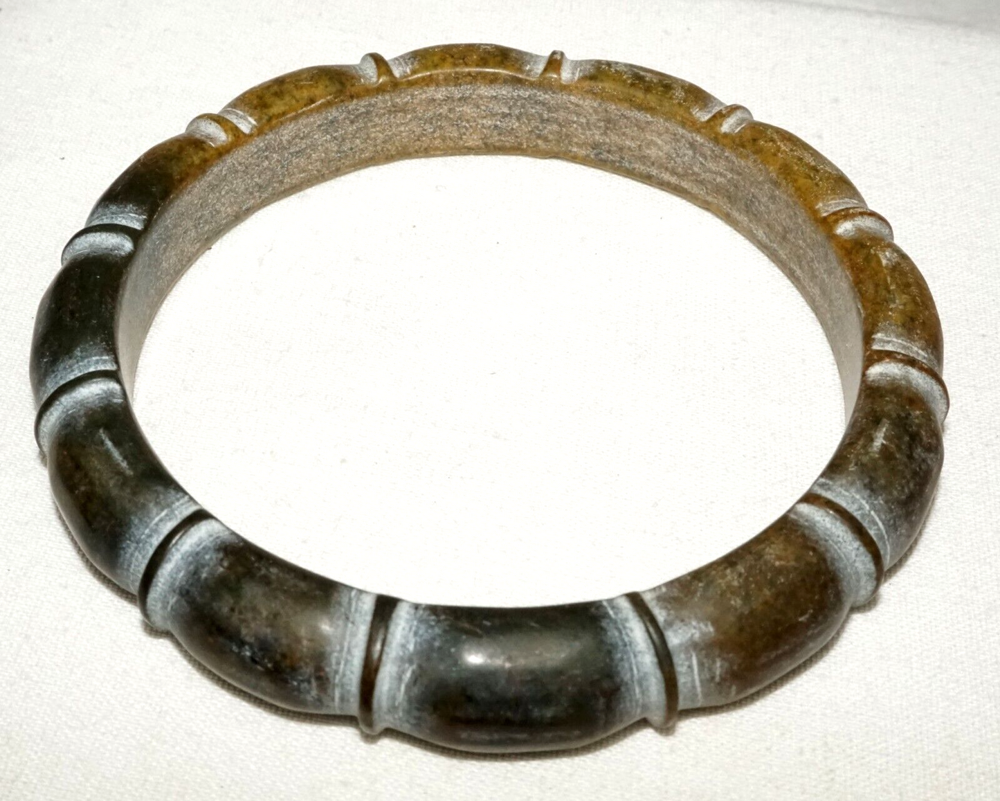 Vintage Chinese Steatite Carved Bangle Bracelet (InS)#L3