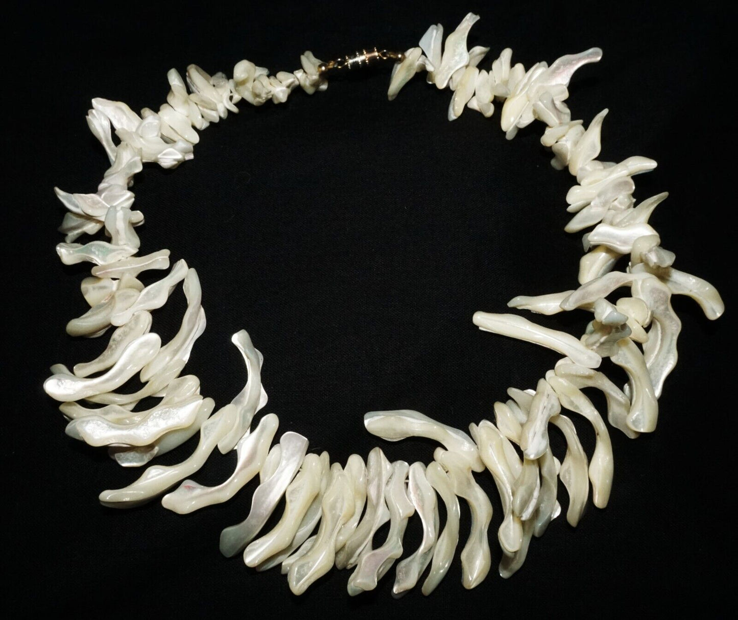 Vintage Chopped Shell or Mother of Pearl Abstract Bead Necklace w. Clasp (ShI)