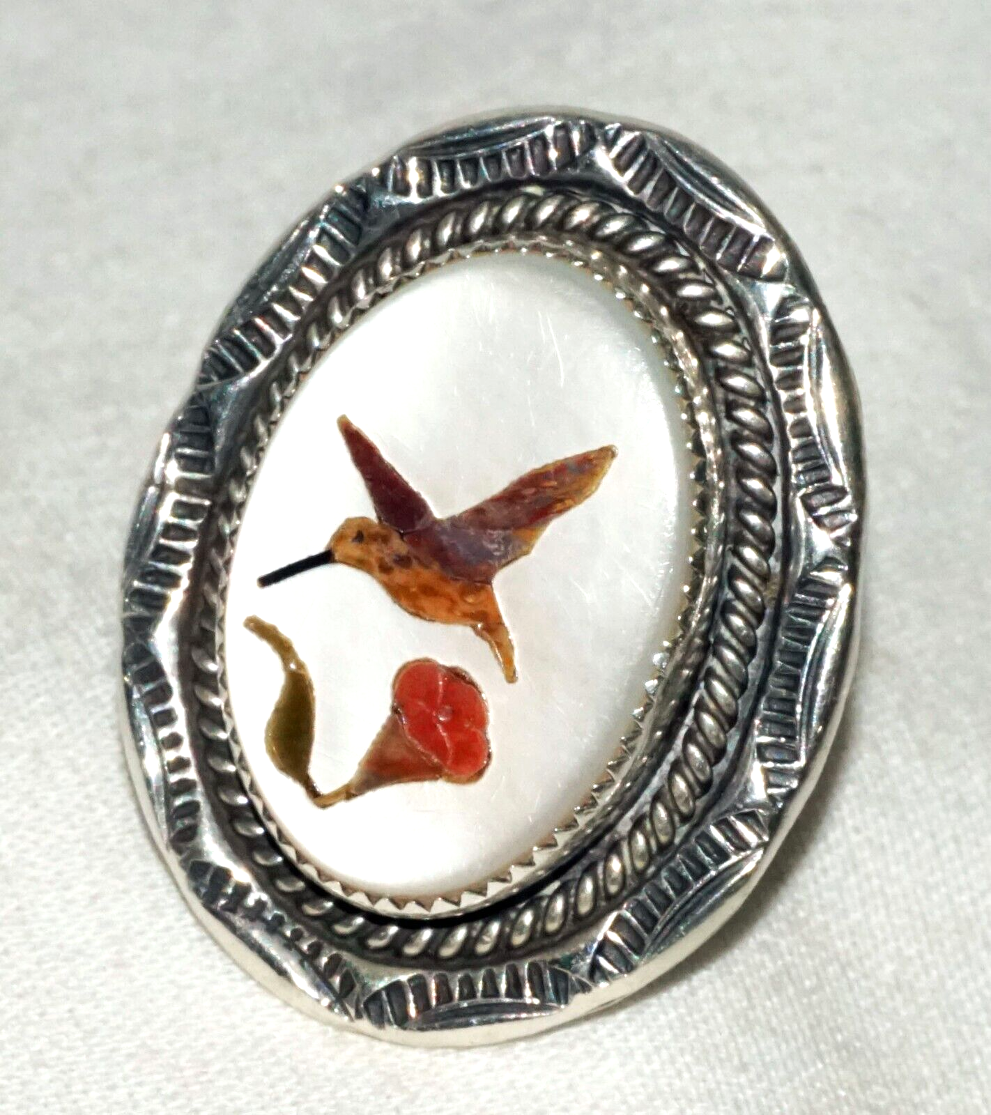 Vintage SW US Silver Ring Sz. 7.75 w MoP & Humming Bird Stone Inlay Motif (BeM)