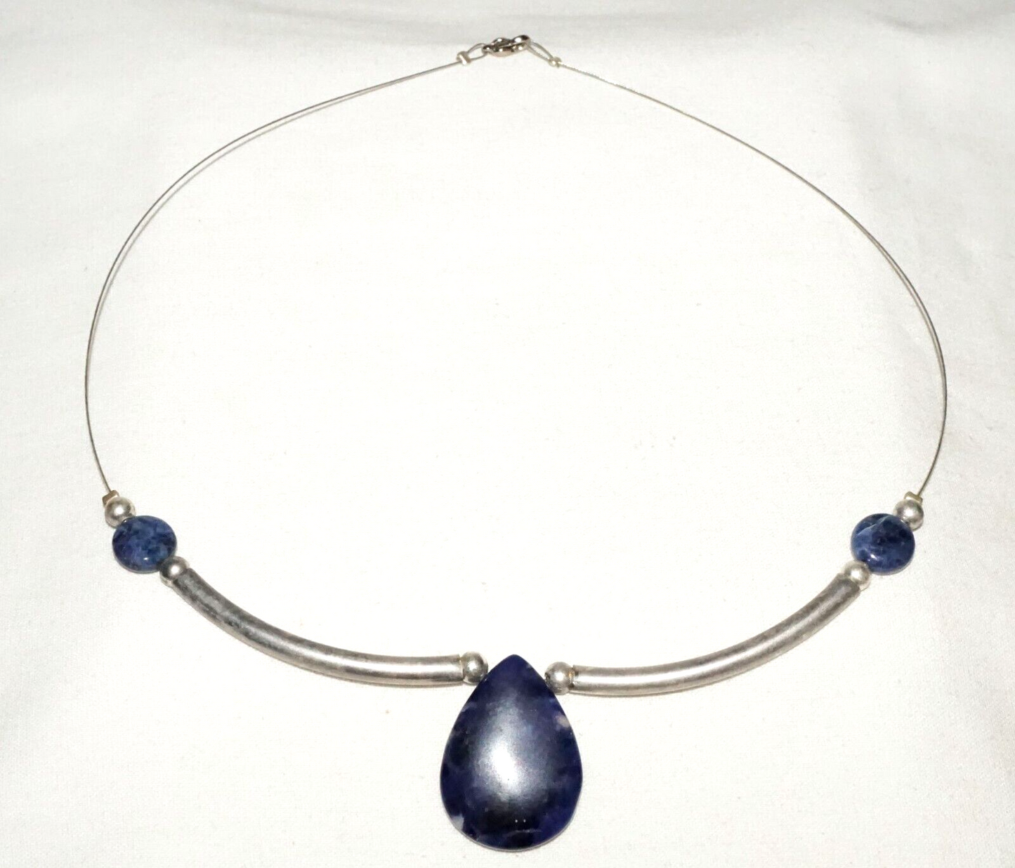 Vintage US Silver Necklace w. 3x Sodalite Bead Accents (KiL)