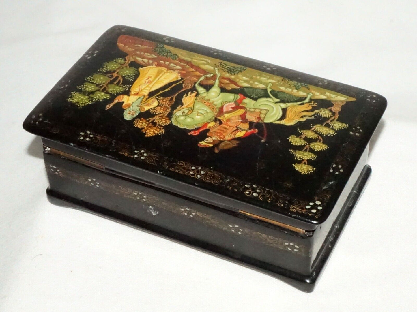 Vintage Russian Lacquer Box Hunter on Horse Back Meeting a Sage signed (AHB)